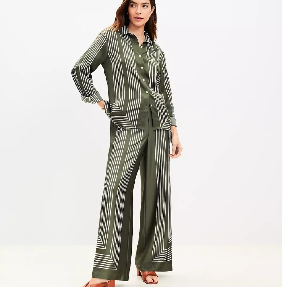 LOFT Button Down Shirt Green with White Stipes Size XL (Pants Sold Seperately)